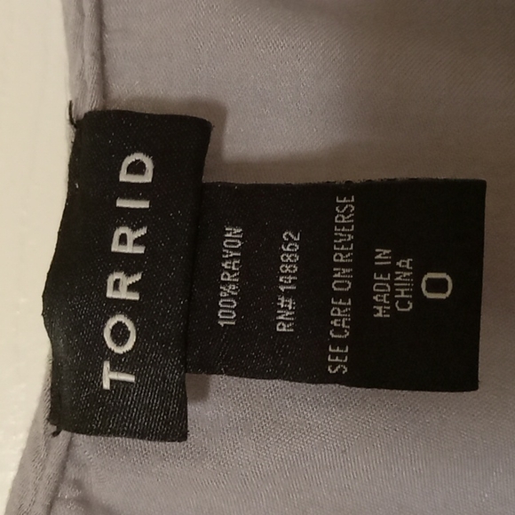 Torrid size 0  (large) top - Picture 4 of 7